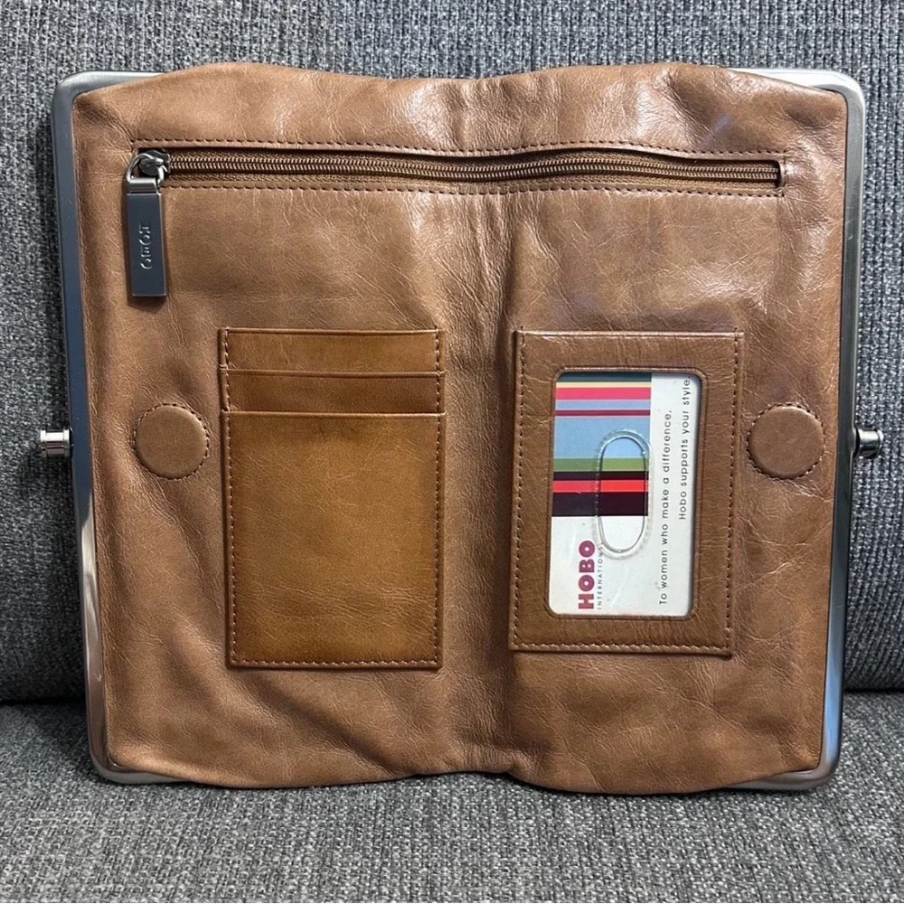 HOBO Lauren Wallet - Picture 2 of 7